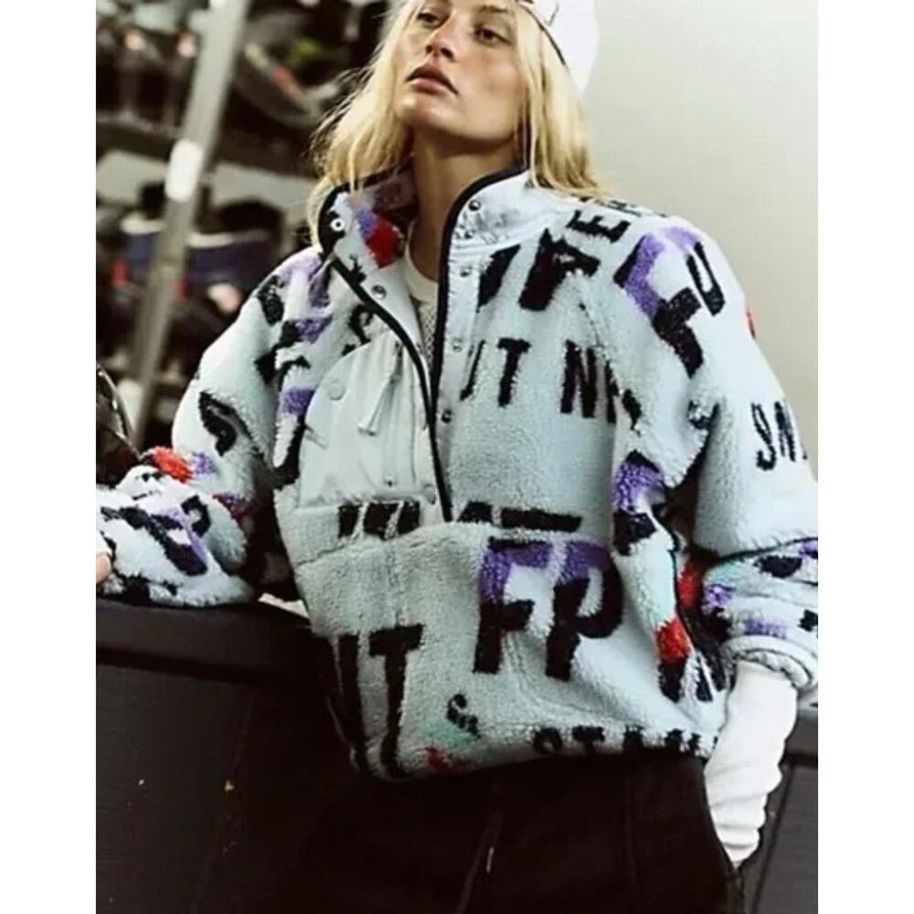 NWT Free People Hit The Slopes Printed Fleece Pullover‎ Jacket Logo Size XS